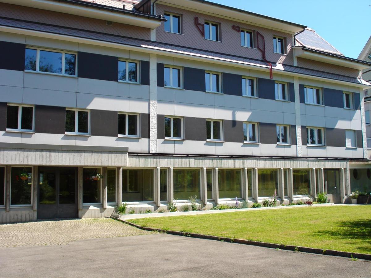 Allegro Alpin Lodge Einsiedeln Bagian luar foto